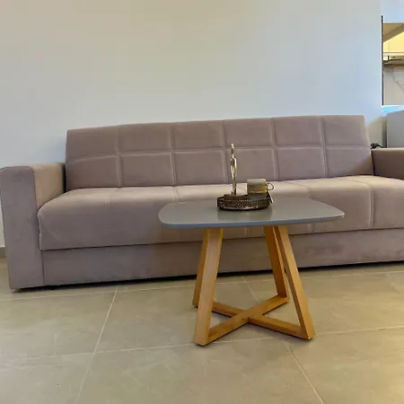 Isufi Modern