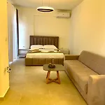 Isufi Modern * Sarandë