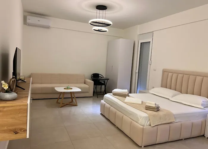 Isufi Modern Apartamento